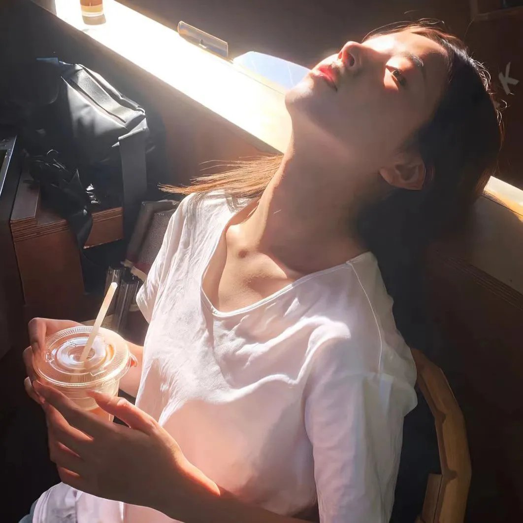 人鱼小姐